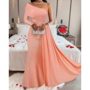 Off - shoulder Elegant mermaid hem dress - soft pink